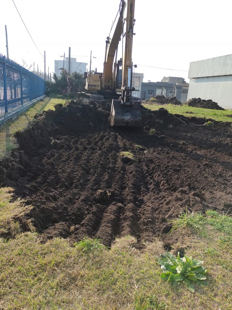 Comenz la obra de la pileta en el club Racing